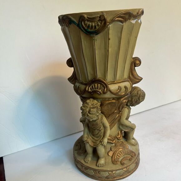 Garden Vase - Picture 7 of 15